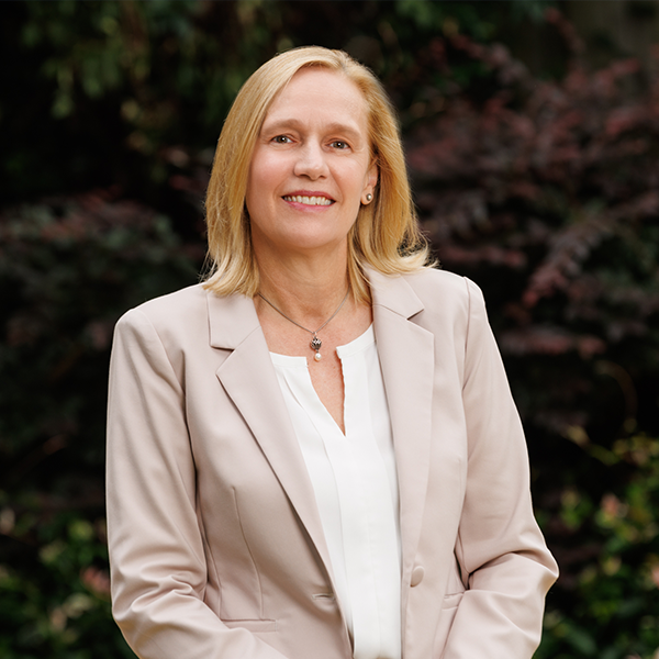 Dr Nicola Nelson