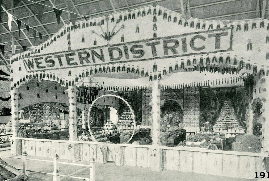 District Exhibit 1916 - Photo