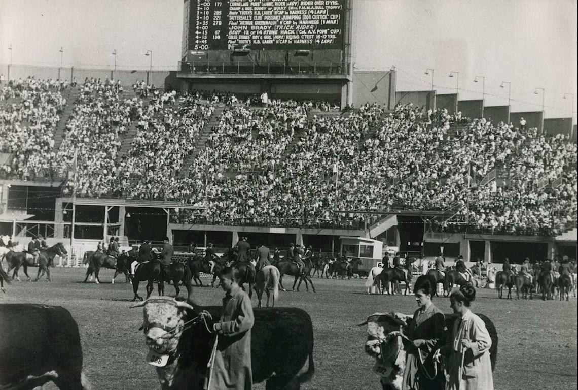 Grand Parade 1967 - Photo