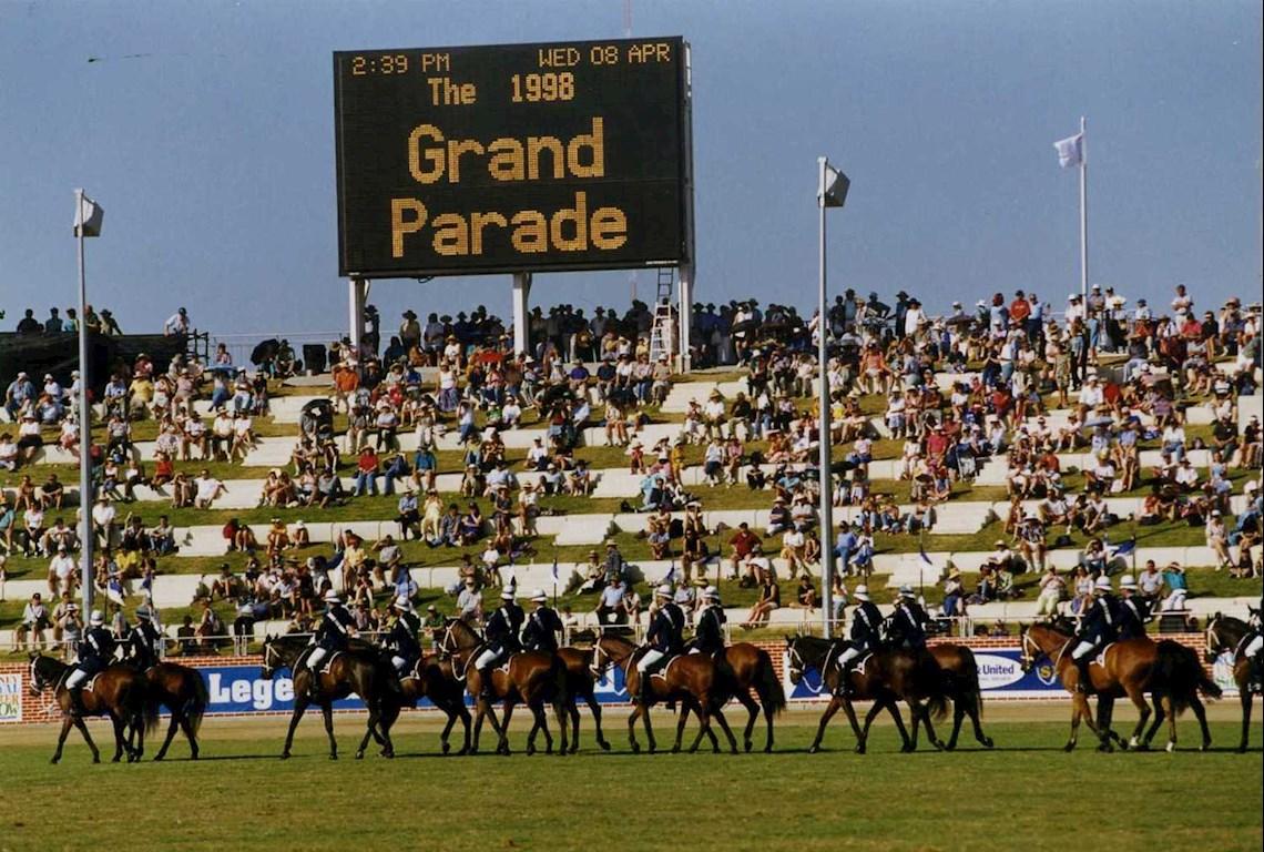 Grand Parade 1998 - Photo