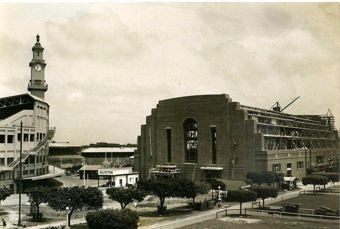 Construction 1937 - Photo