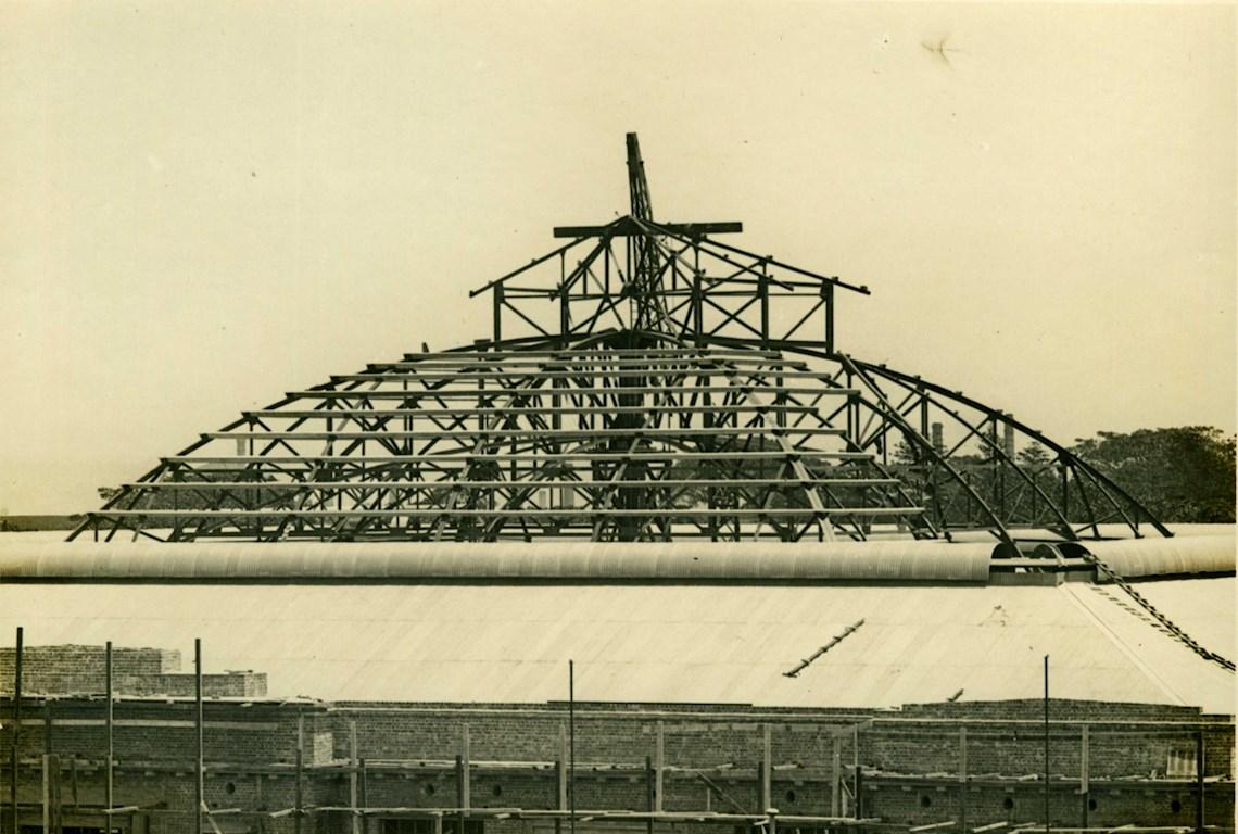 Construction 1924 - Photo