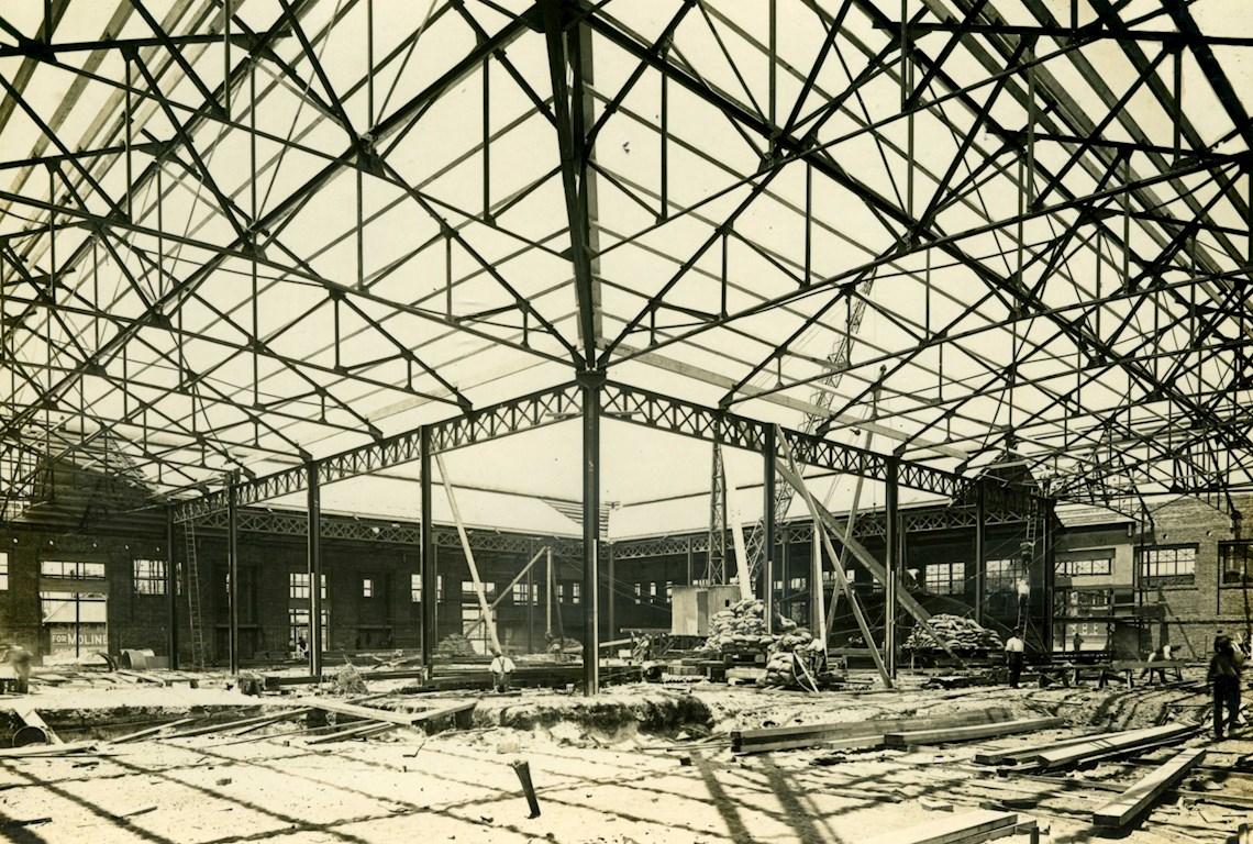 Construction 1924 - Photo