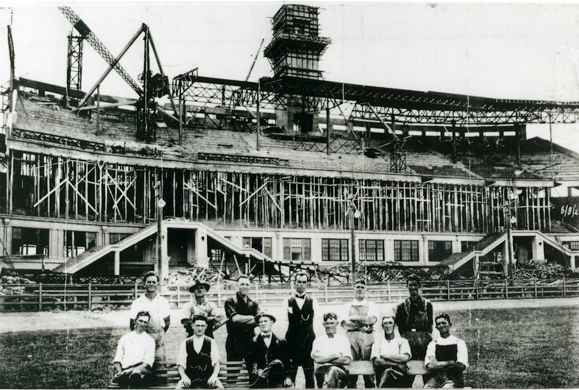 Construction 1924 - Photo